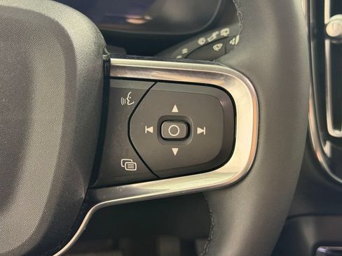 Certified 2024 Volvo XC40 B5 Plus w/ Climate Package AWD/4WD image 30