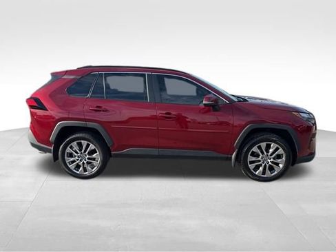 Used 2023 Toyota RAV4 XLE Premium AWD/4WD image 6