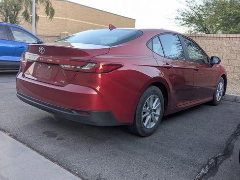 Used 2025 Toyota Camry LE w/ Convenience Package FWD image 4