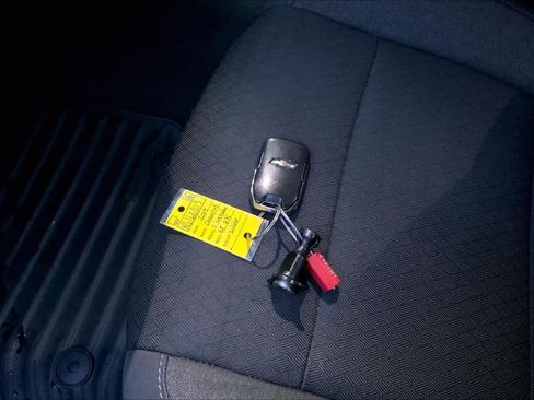 Used 2019 Chevrolet Silverado 1500 LT AWD/4WD image 13