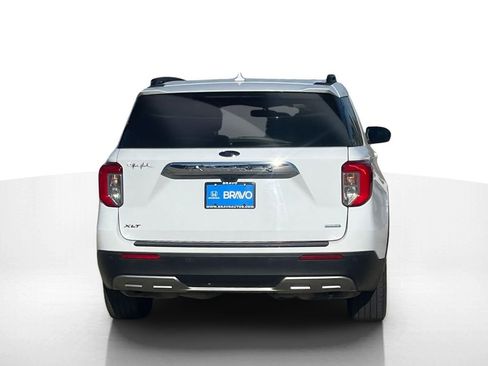 Used 2020 Ford Explorer XLT w/ Equipment Group 202A image 6