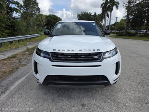 Used 2026 Land Rover Range Rover Evoque S AWD/4WD image 8