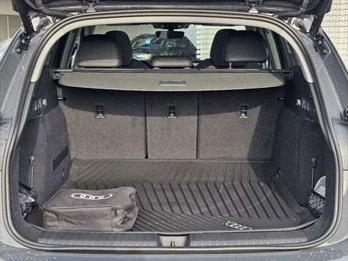 New 2025 Audi Q6 e-tron Premium Plus image 8