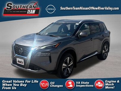 Used 2022 Nissan Rogue SL w/ SL Premium Package