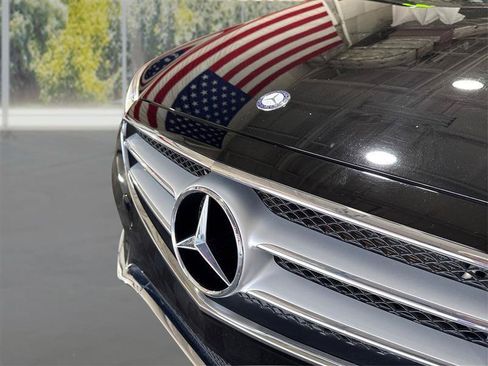 Used 2014 Mercedes-Benz E 350 4MATIC Sedan image 22