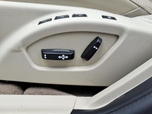 Used 2013 Volvo S60 T5 image 17