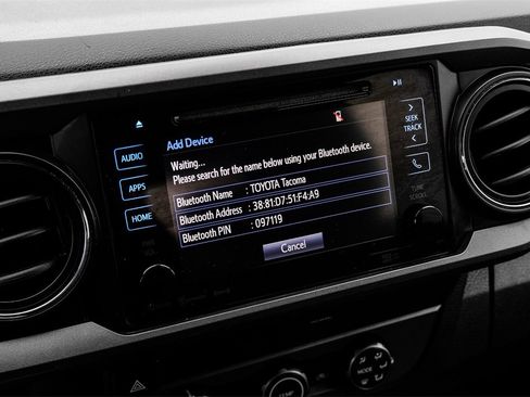 Used 2019 Toyota Tacoma TRD Off-Road image 28