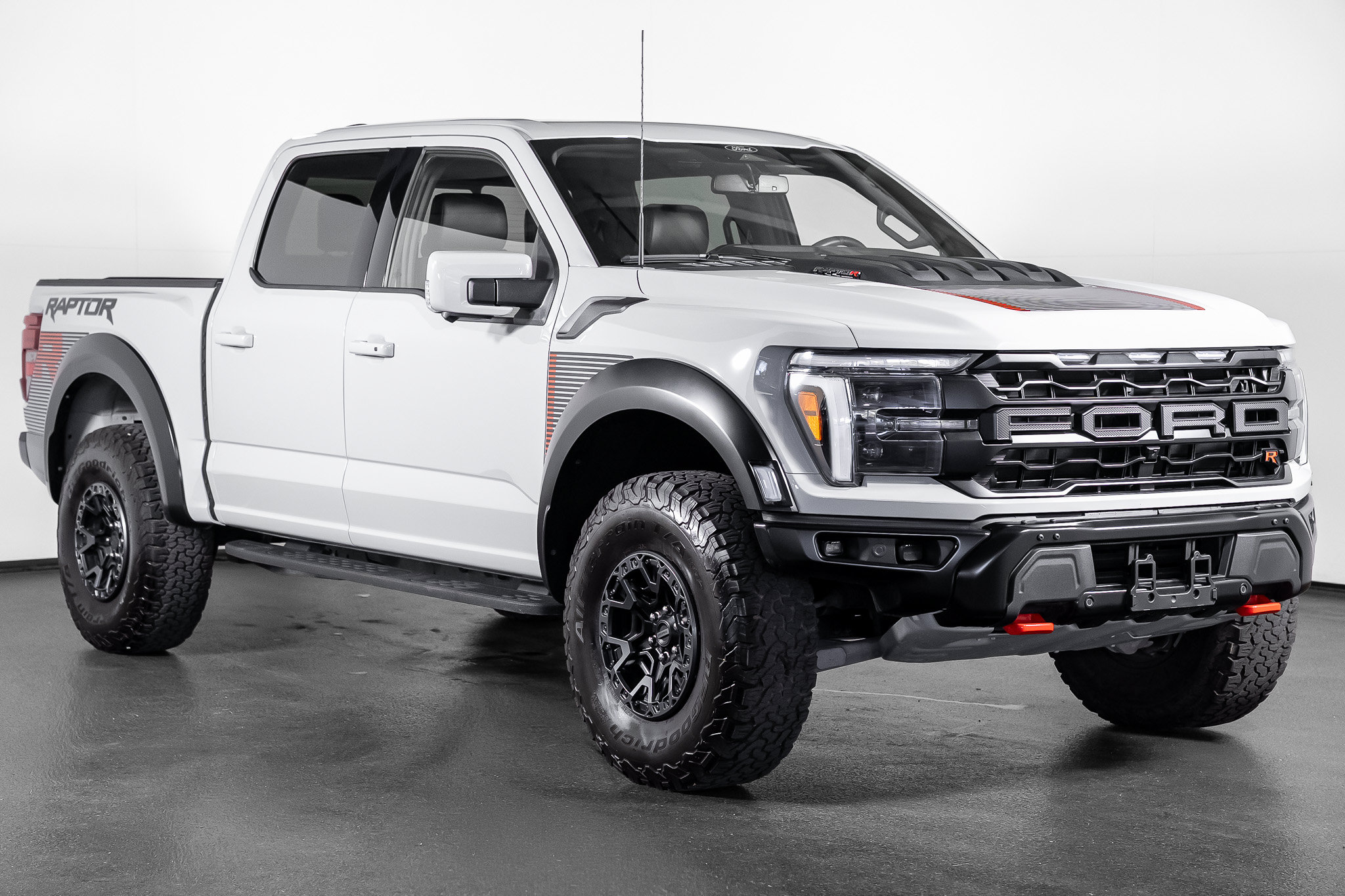 Used 2024 Ford F150 Raptor w/ Equipment Group 803A Raptor R AWD/4WD image 36