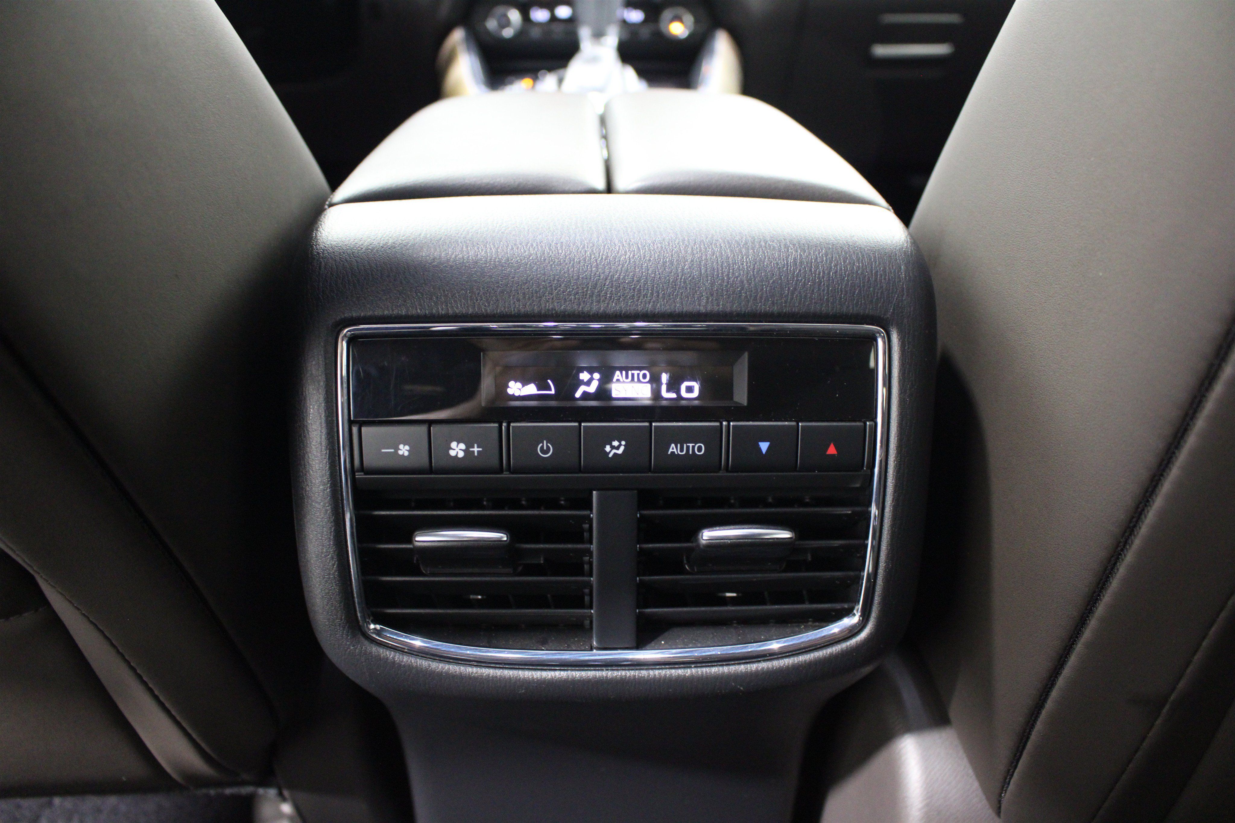 Used 2022 MAZDA CX-9 Signature AWD/4WD image 24