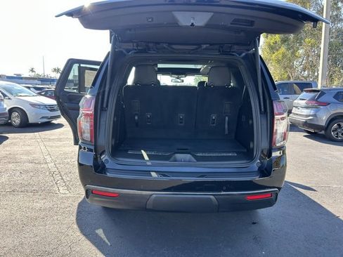 Used 2021 Chevrolet Tahoe Z71 image 17