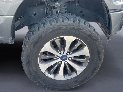 Used 2019 Ford F150 XL w/ Equipment Group 101A Mid AWD/4WD image 5