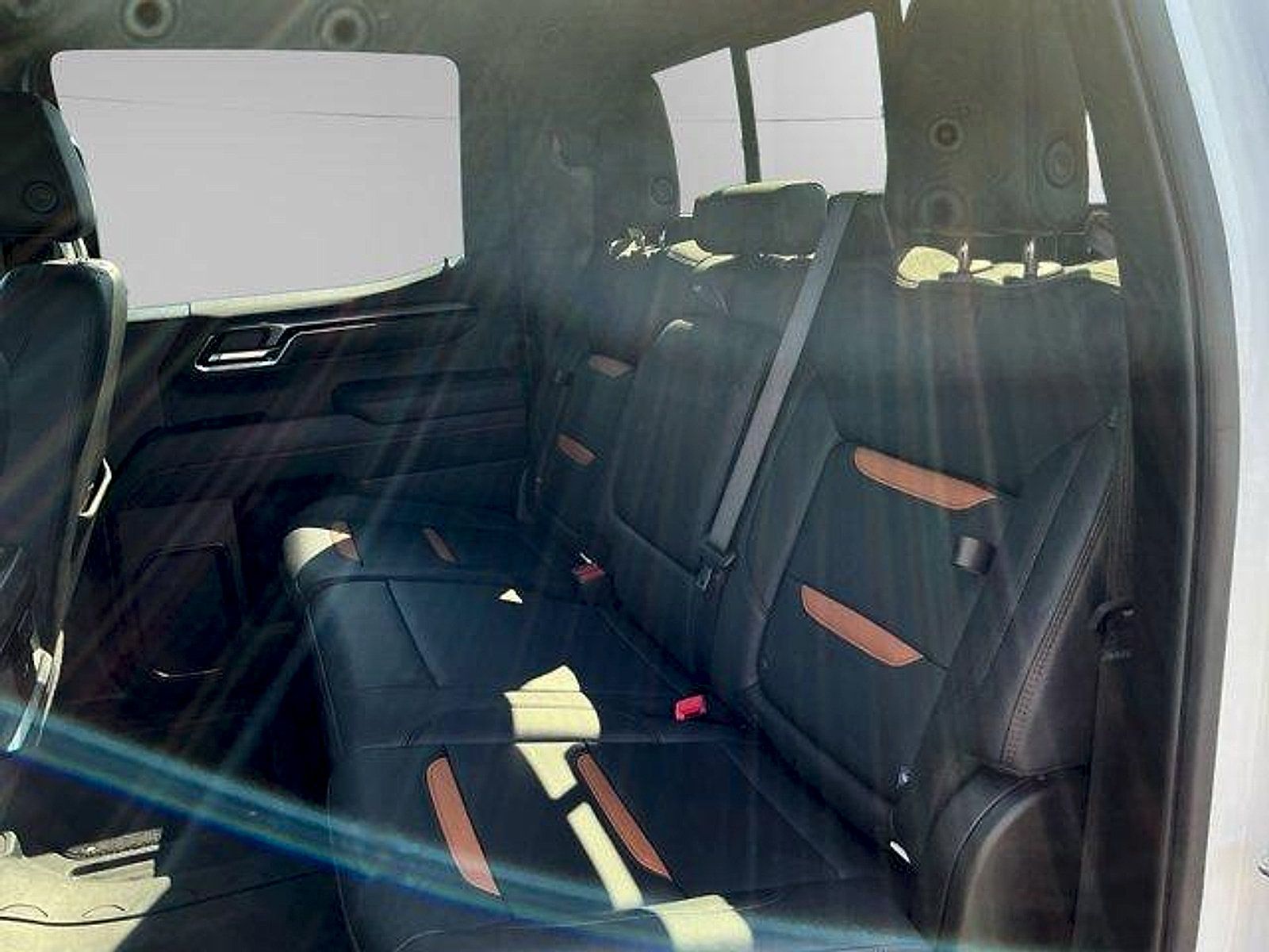 Used 2024 GMC Sierra 1500 AT4 w/ Technology Package AWD/4WD image 13