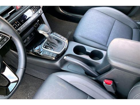 Used 2024 Kia Seltos EX AWD/4WD image 16