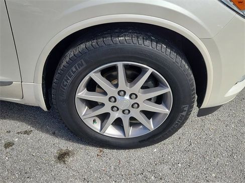 Used 2013 Buick Enclave Leather image 7