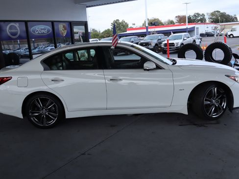 Used 2019 INFINITI Q50 Signature Edition image 4
