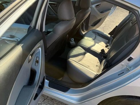 Used 2012 Hyundai Elantra Limited FWD image 6