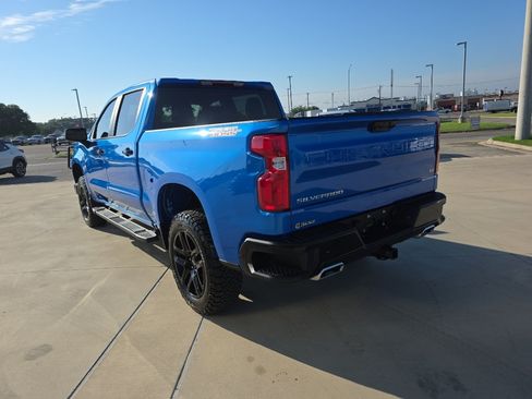 Used 2025 Chevrolet Silverado 1500 LT Trail Boss AWD/4WD image 18