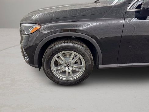 Used 2025 Mercedes-Benz GLC 300 image 5