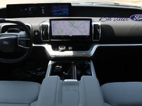 New 2027 Ford Expedition Platinum RWD image 12