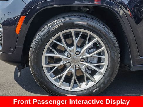 Used 2022 Jeep Grand Cherokee Summit w/ Luxury Tech Group V AWD/4WD image 9