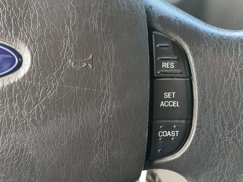 Used 2014 Ford E-150 and Econoline 150 XL w/ Power Windows & Locks Group image 22