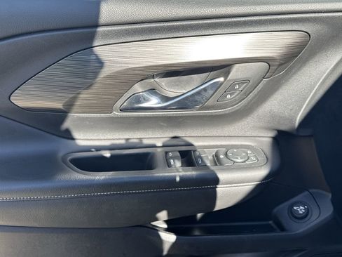 Certified 2023 GMC Terrain SLE w/ Driver Convenience Package image 22