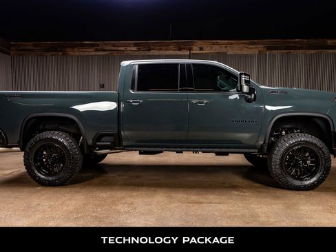 Used 2025 Chevrolet Silverado 3500 LTZ w/ LTZ Plus Package image 11