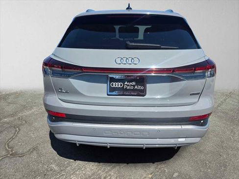 Used 2023 Audi Q4 e-tron Prestige w/ 20" Wheel Package AWD/4WD image 4