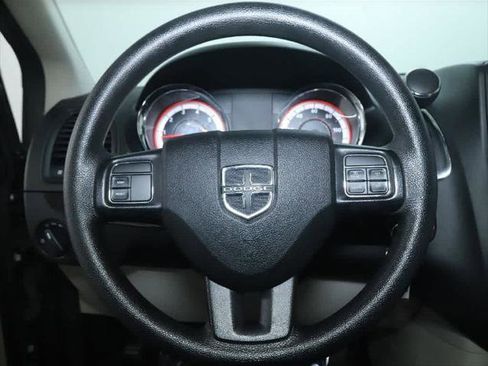 Certified 2019 Dodge Grand Caravan SE FWD image 21