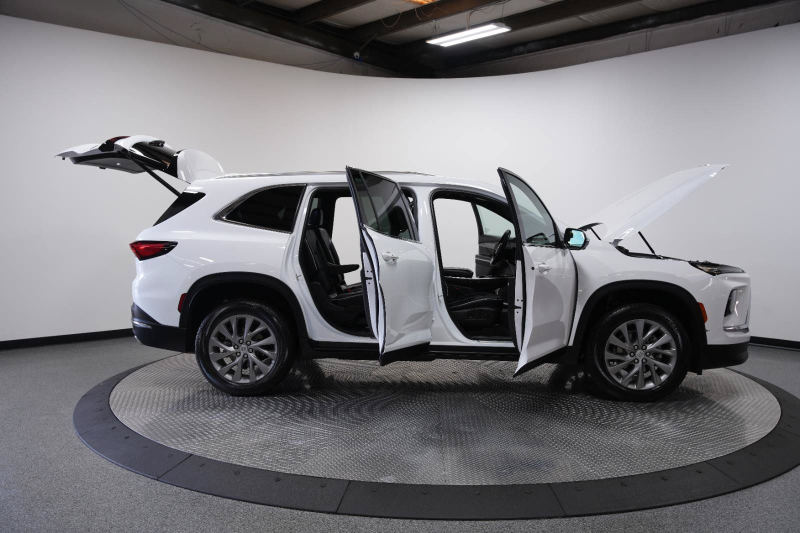 Used 2026 Buick Enclave Preferred FWD image 10