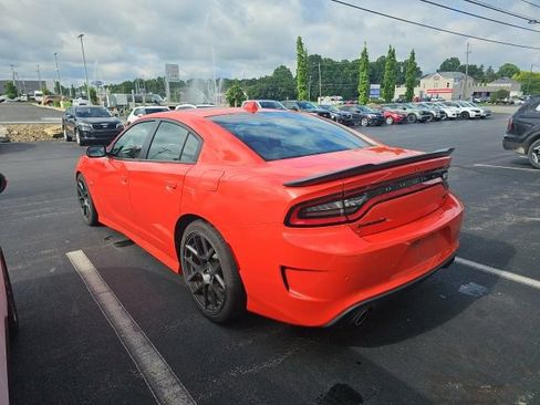 Used 2017 Dodge Charger R/T Scat Pack w/ Beats Audio Group RWD image 6