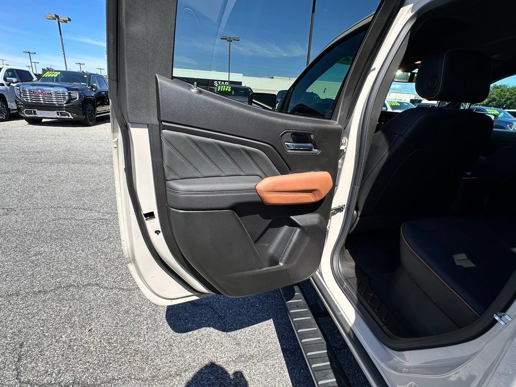 Certified 2026 GMC Canyon AT4 AWD/4WD image 25