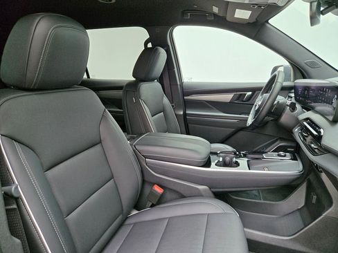 Used 2025 Buick Enclave Preferred image 29