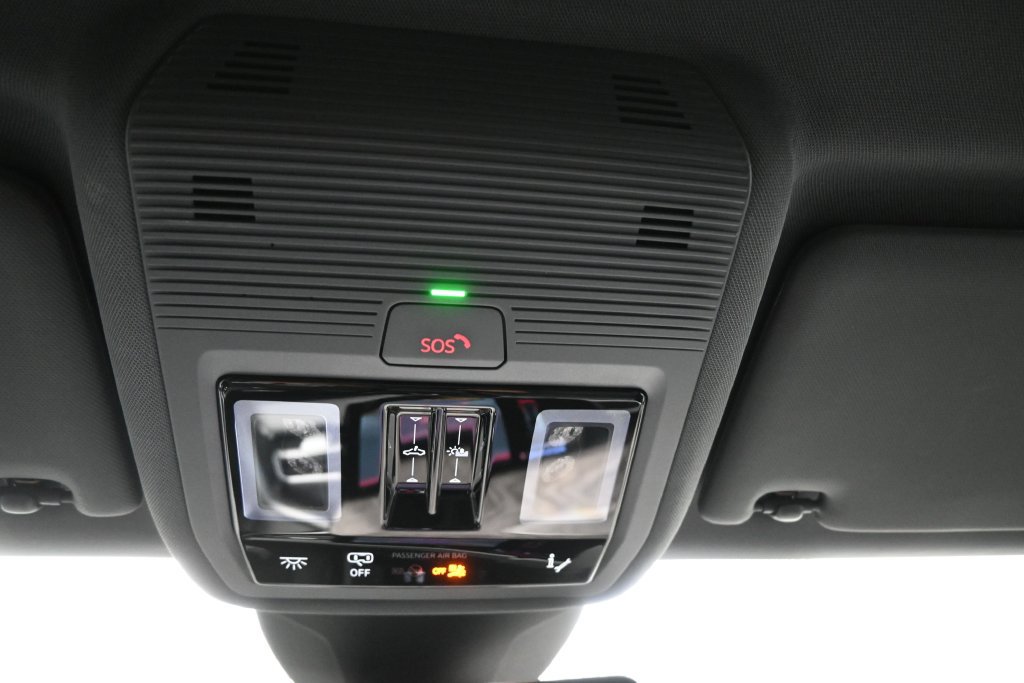 Used 2024 Audi Q4 e-tron Prestige AWD/4WD image 23