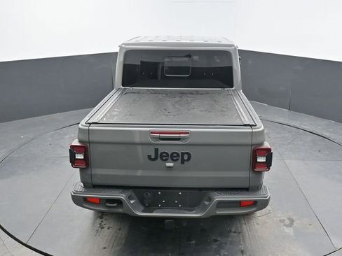 Used 2022 Jeep Gladiator Overland image 47