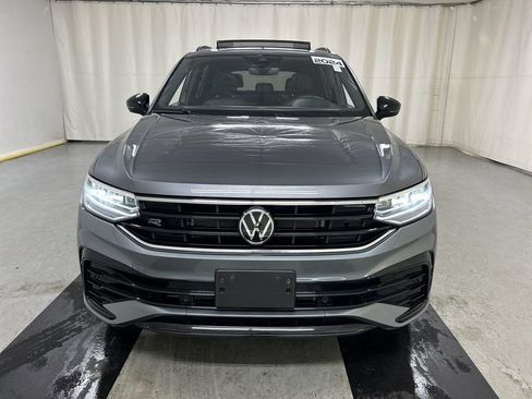 Certified 2024 Volkswagen Tiguan SE R-Line AWD/4WD image 3