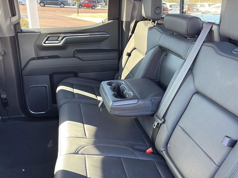 Used 2023 Chevrolet Silverado 1500 LTZ image 15