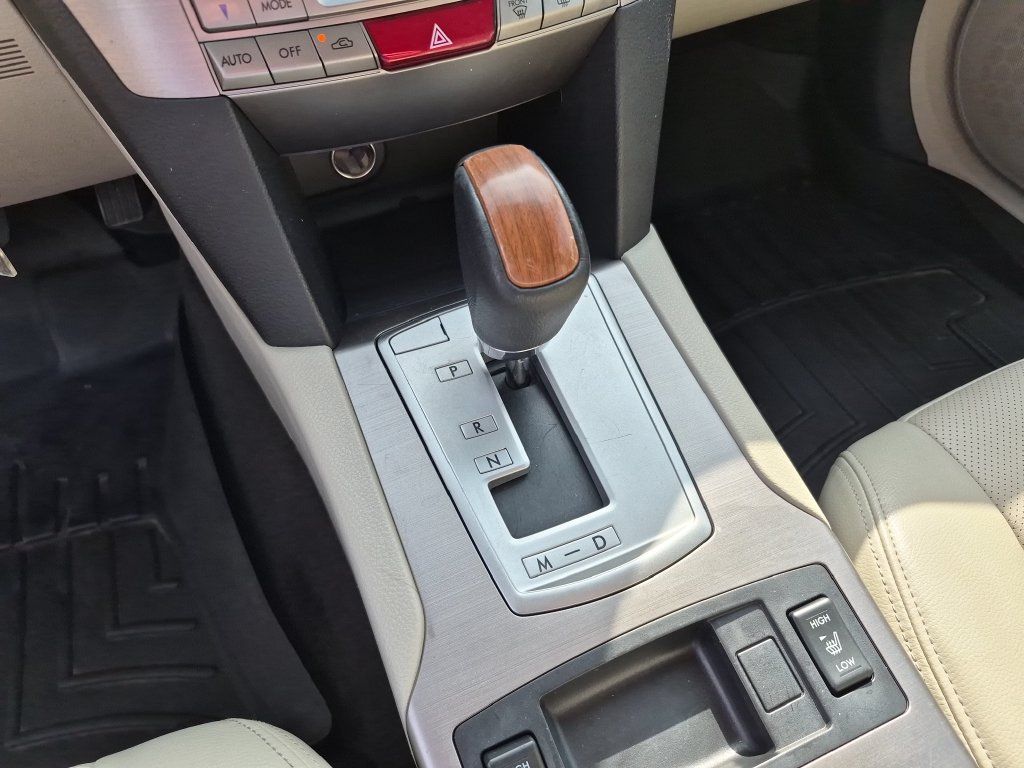 Used 2014 Subaru Outback 2.5i Limited AWD/4WD image 30