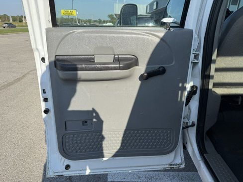 Used 2007 Ford F350 XL image 26