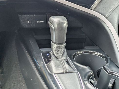 Used 2020 Toyota Camry SE image 20