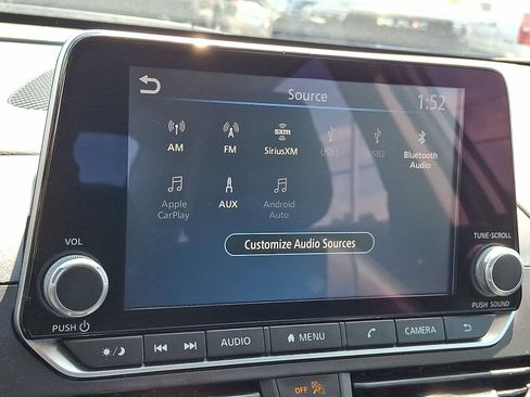 Used 2024 Nissan Altima 2.5 SR FWD image 24