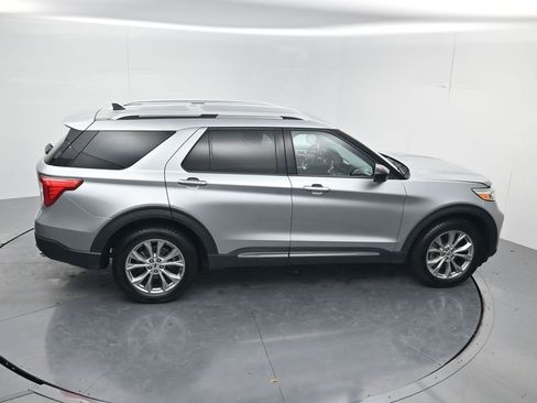 Used 2023 Ford Explorer Limited image 58