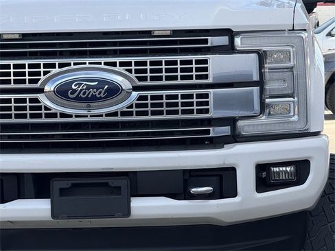Used 2019 Ford F250 Platinum w/ Platinum Ultimate Package image 8