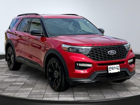 Used 2024 Ford Explorer ST-Line w/ Class IV Trailer Tow Package AWD/4WD image 3