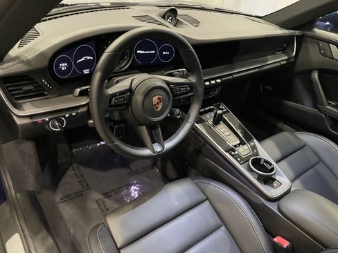 Used 2023 Porsche 911 Carrera 4S image 13