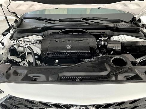Certified 2026 Acura MDX w/ Technology Package image 12
