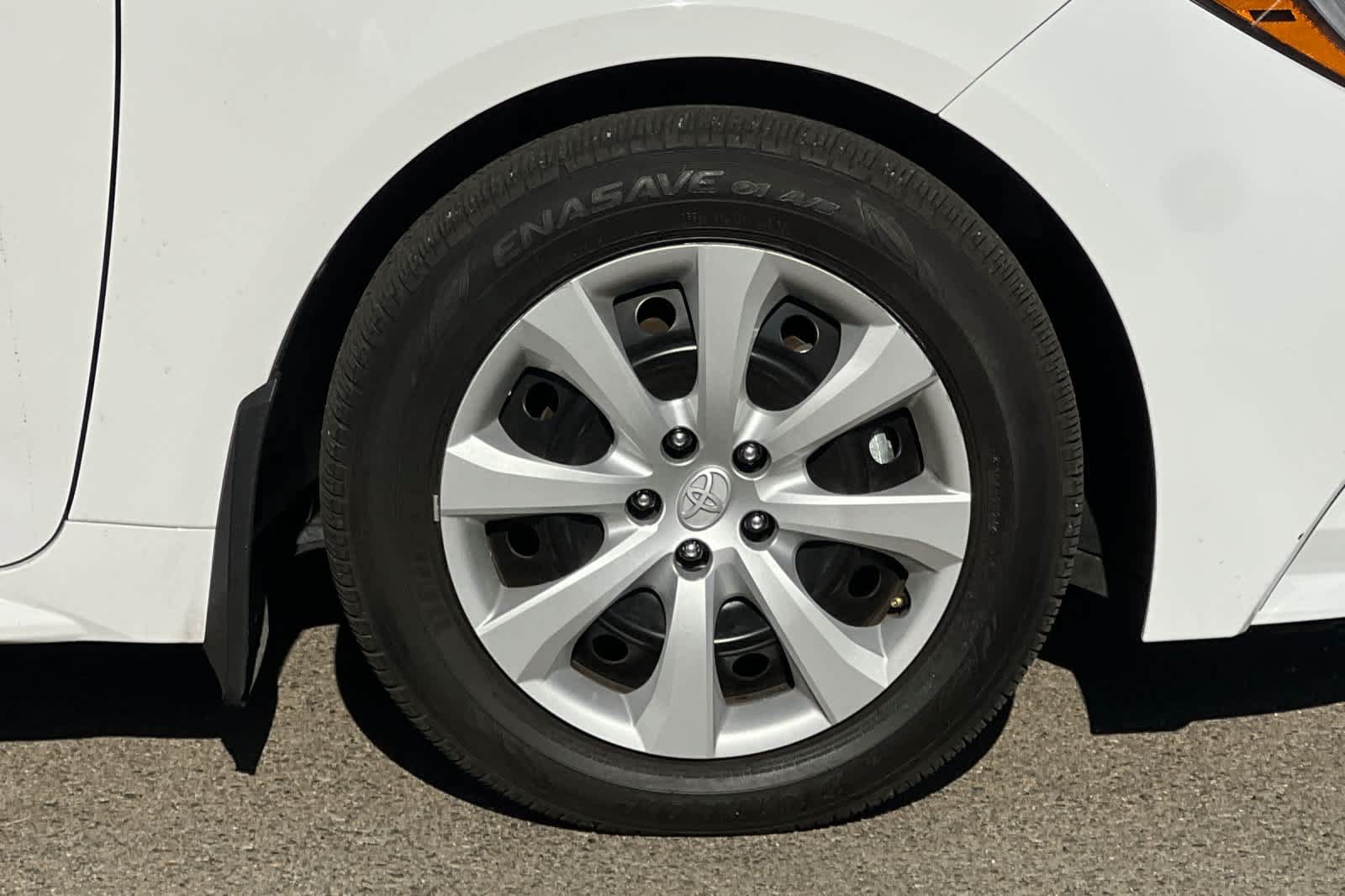 Certified 2025 Toyota Corolla LE FWD image 18