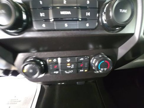 Used 2020 Ford F150 XLT w/ Equipment Group 302A Luxury AWD/4WD image 17