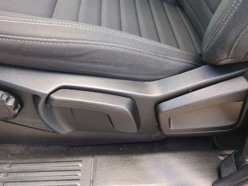 Used 2020 Ford Ranger XLT w/ Equipment Group 301A Mid AWD/4WD image 17