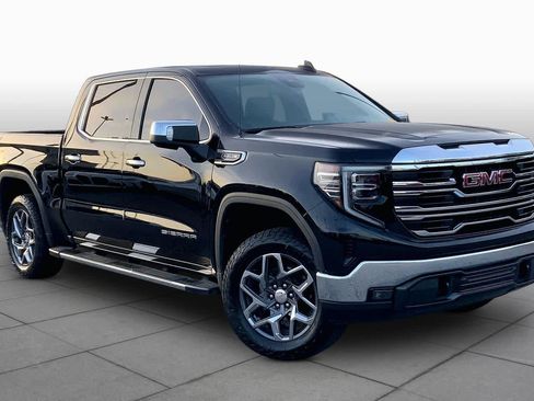 Used 2023 GMC Sierra 1500 SLT w/ SLT Premium Package AWD/4WD image 3